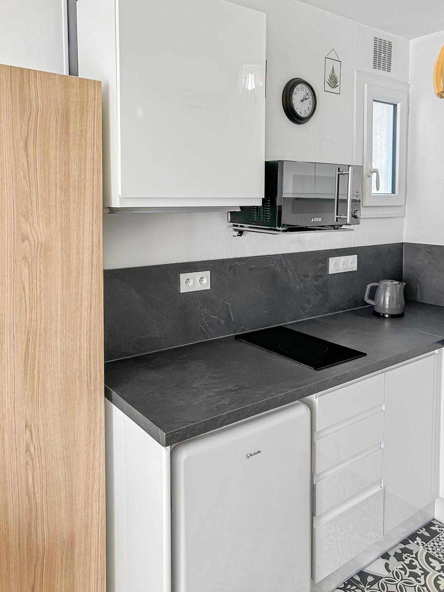 Appartement Lumineux, Wi-Fi Et Parking Prive Niort Exterior photo